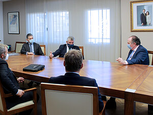 Fotonoticia: el presidente de CESCE participa en un almuerzo de trabajo con empresas valencianas en Cámara Valencia