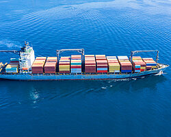 Gestión del transporte marítimo de contenedores