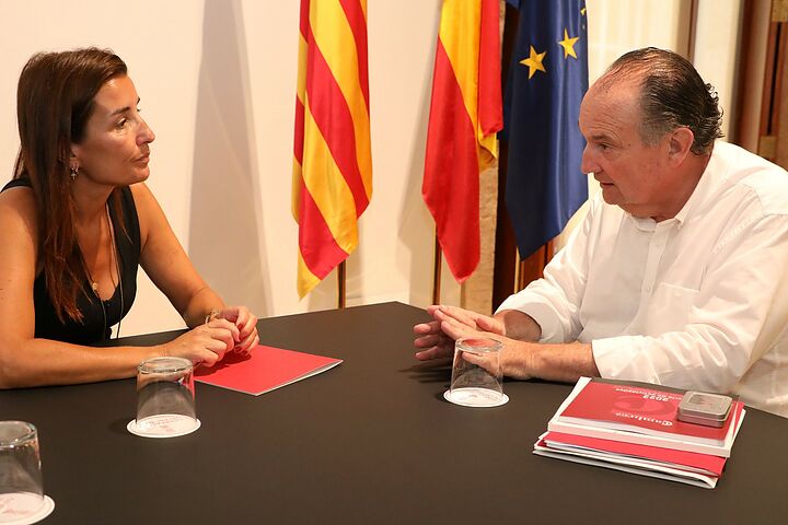 Fotonoticia: José Vicente Morata se reúne con Ruth Merino para abordar propuestas de reactivación económica