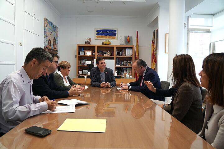 L’Ajuntament de Burjassot signa conveni de col·laboració amb la Cambra de Comerç per a la posada en marxa del Bo Comerç