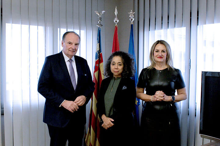 Fotonoticia: la embajadora de Estados Unidos en España, Julissa Reynoso, mantiene un almuerzo de trabajo con empresas de la Comunitat Valenciana