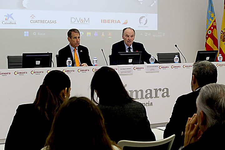Alan Solomont participa en el foro empresarial organizado por Cámara Valencia que reúne a más de un centenar de asistentes