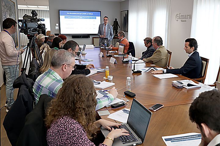 Cámara Valencia alerta del impacto económico de una interrupción del suministro de agua